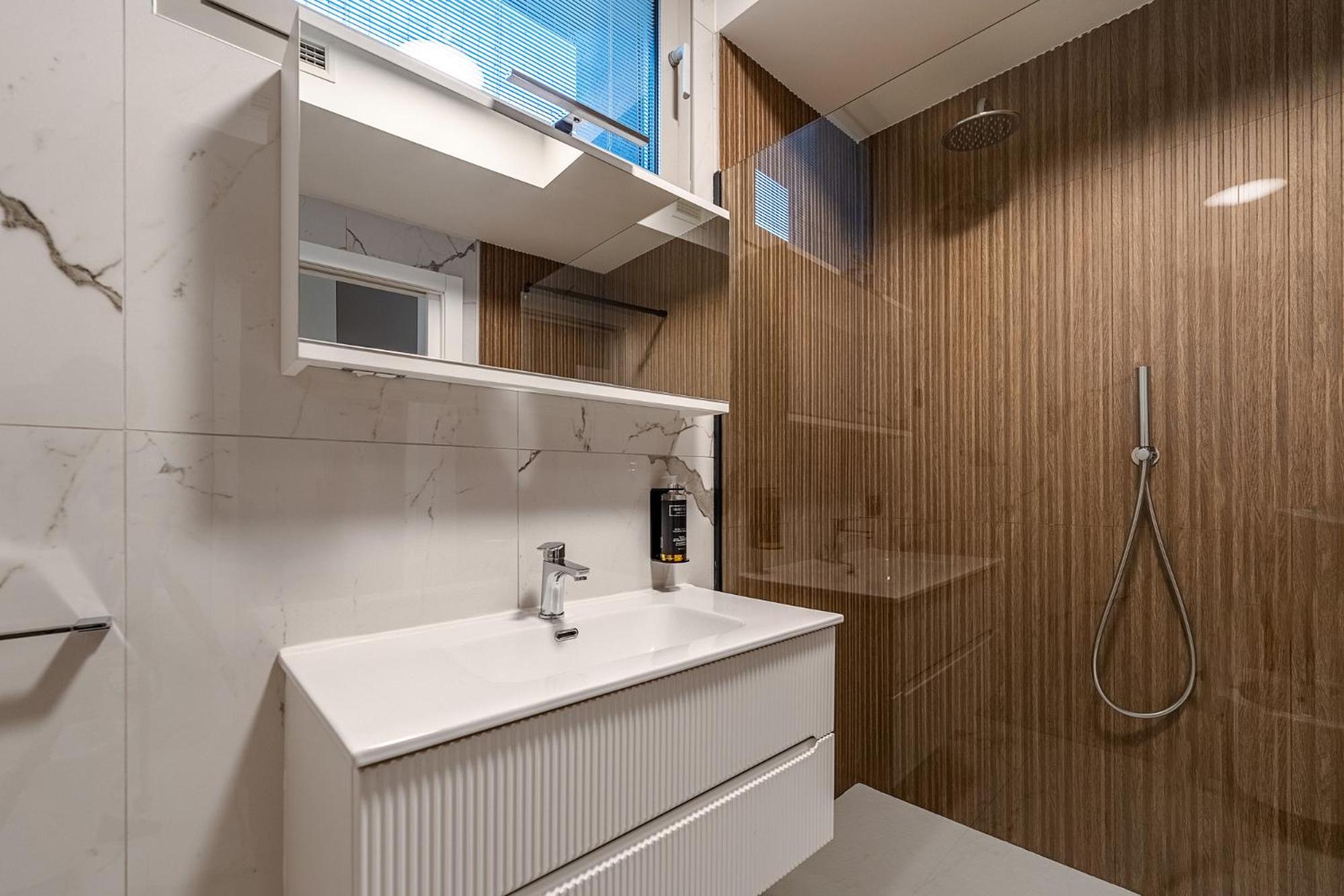 Cremona Inn Aparthotel ภายนอก รูปภาพ