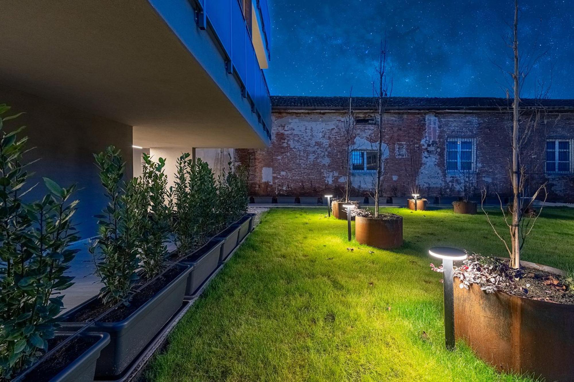 Cremona Inn Aparthotel ภายนอก รูปภาพ