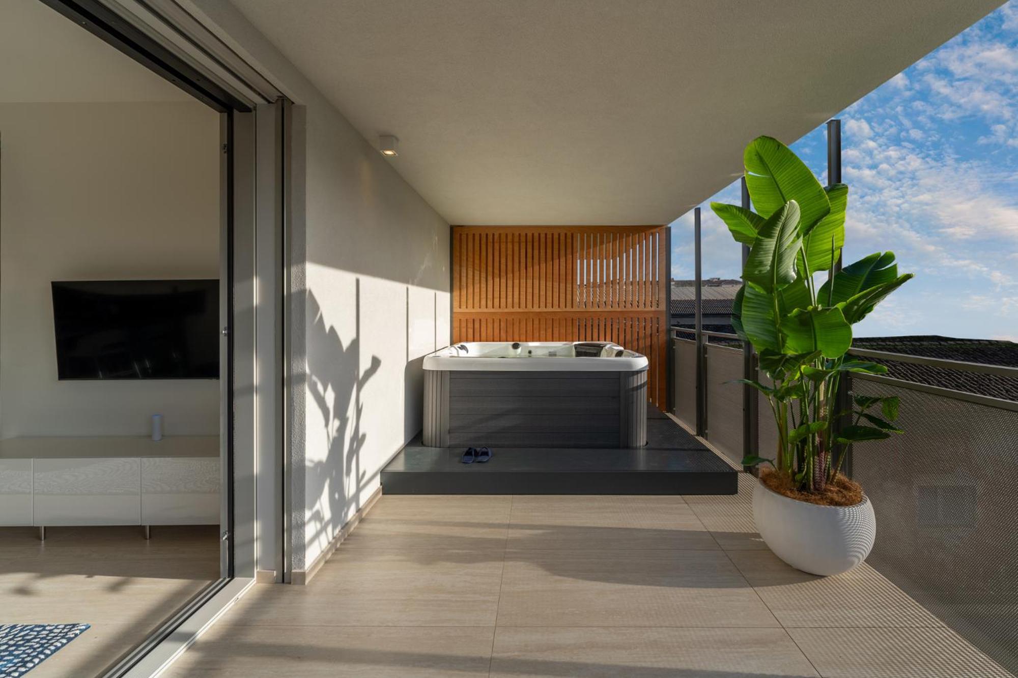 Cremona Inn Aparthotel ภายนอก รูปภาพ